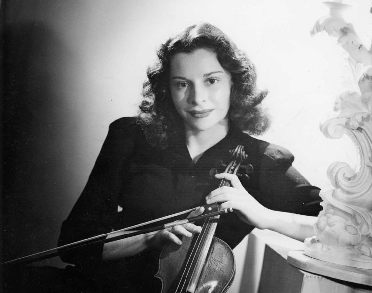 1946